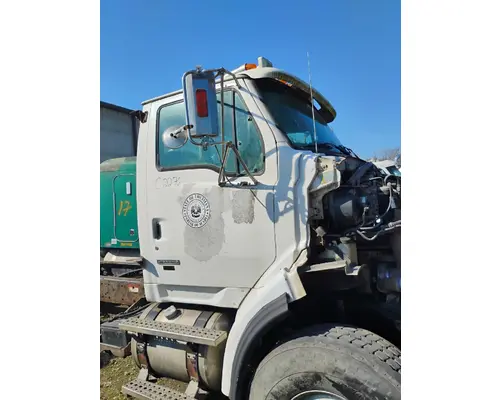 STERLING L9500 Cab