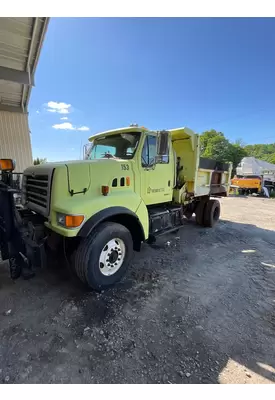 STERLING L9500 Complete Vehicle