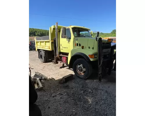 STERLING L9500 Complete Vehicle