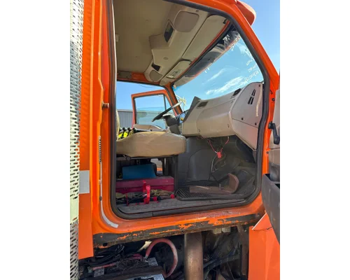 STERLING L9500 Complete Vehicle