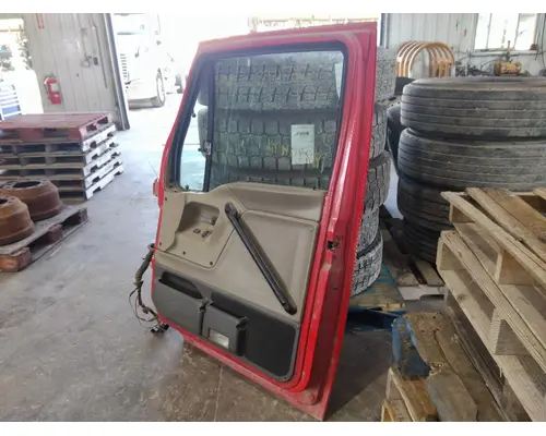 STERLING L9500 DOOR ASSEMBLY, FRONT