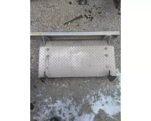 STERLING L9500 DPF COVER