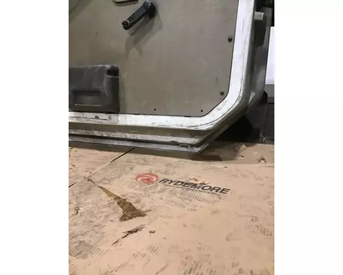 STERLING L9500 Door Assembly