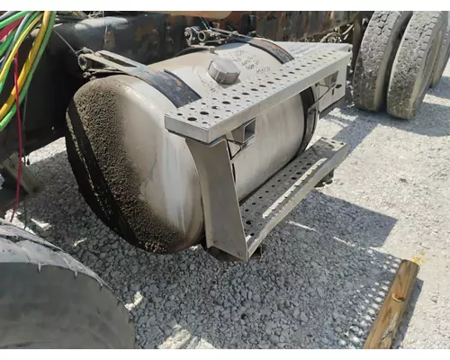 STERLING L9500 Fuel Tank