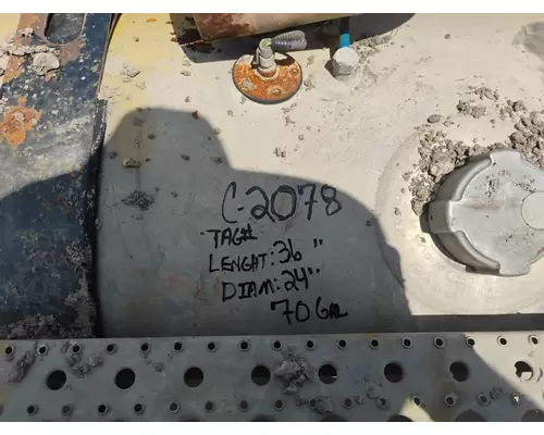 STERLING L9500 Fuel Tank