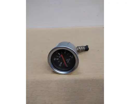STERLING L9500 GAUGE OIL PRESSURE