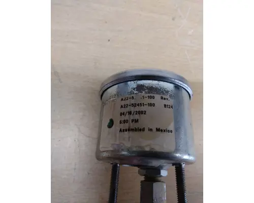 STERLING L9500 GAUGE OIL PRESSURE