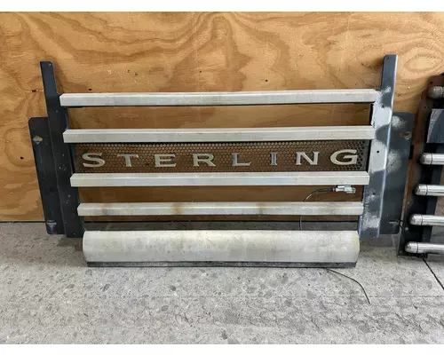 STERLING L9500 Grille