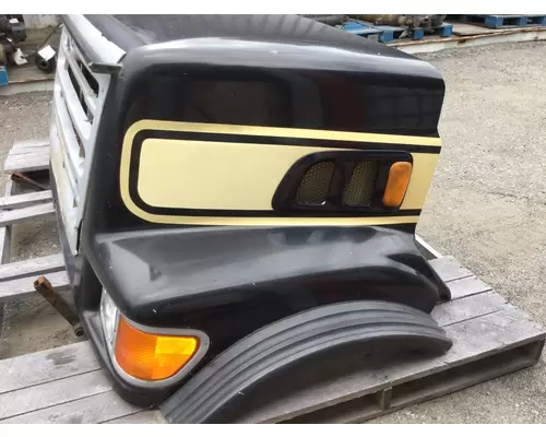 STERLING L9500 Hood