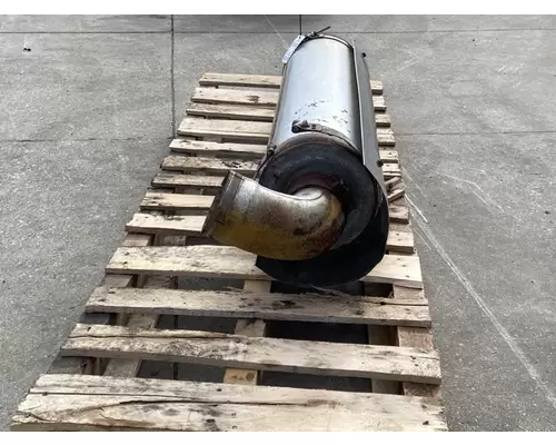 STERLING L9500 Muffler