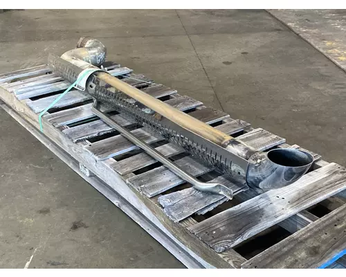 STERLING L9500 Muffler