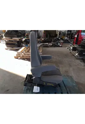 STERLING L9500 SEAT, FRONT
