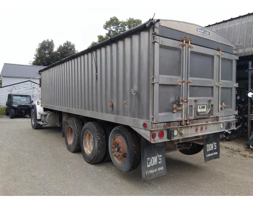 STERLING L9500 WHOLE TRUCK FOR RESALE