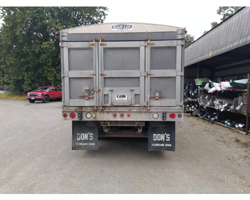 STERLING L9500 WHOLE TRUCK FOR RESALE