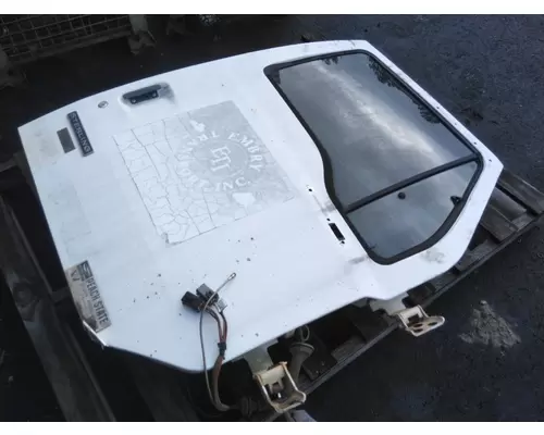 STERLING L9513 1999-2001 DOOR ASSEMBLY, FRONT