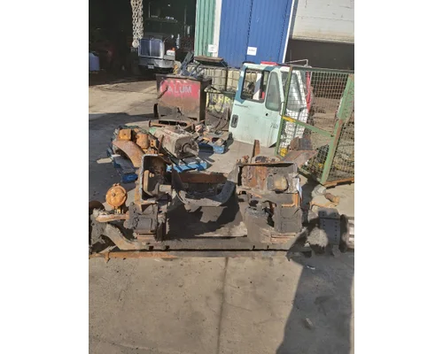STERLING L9513 Axle Assy Front Steer