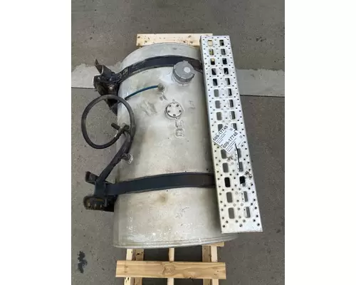 STERLING L9513 Fuel Tank