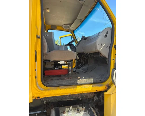 STERLING LT8500 Complete Vehicle