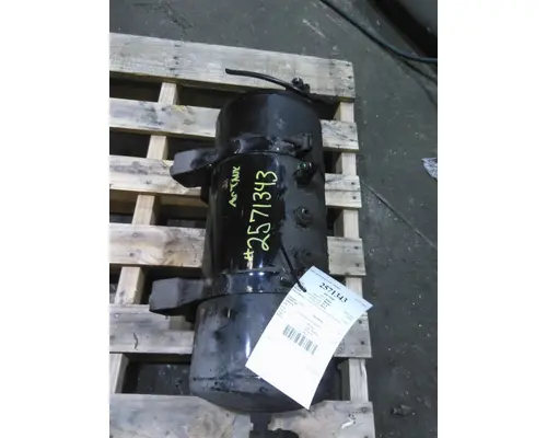 STERLING LT9500 AIR TANK