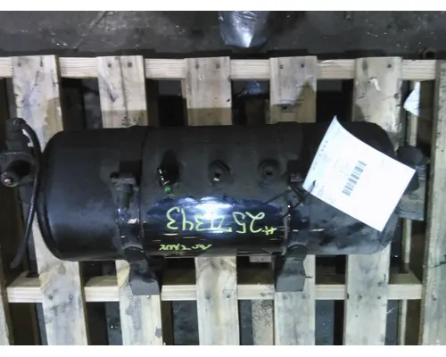 STERLING LT9500 AIR TANK