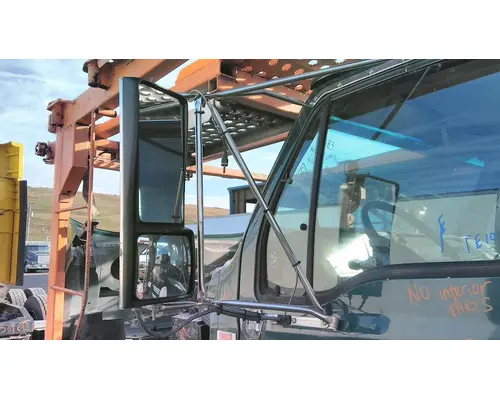 STERLING LT9500 MIRROR ASSEMBLY CABDOOR