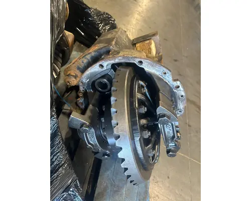 STERLING LT950 Differential Assembly (Front, Rear)