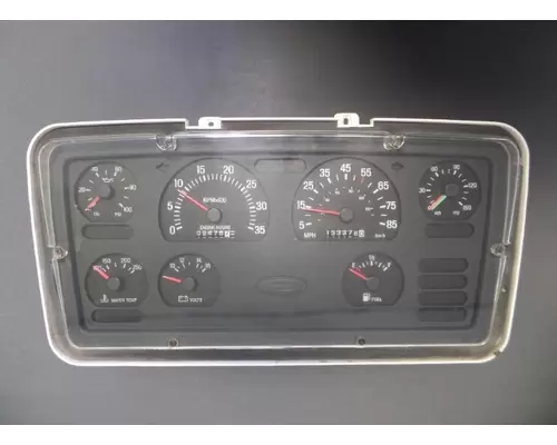 STERLING LT9511 Instrument Cluster