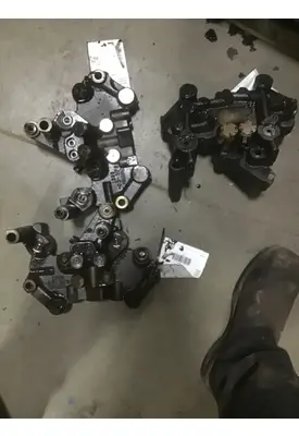 STERLING M6500 Brake Components