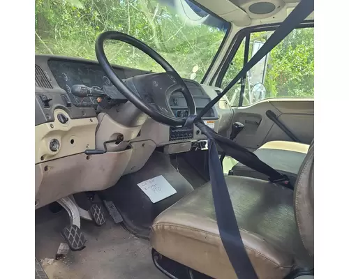 STERLING M6500 Complete Vehicle