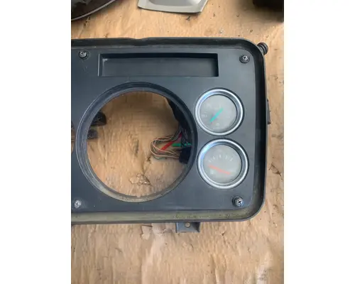 STERLING Y122064ST Instrument Cluster
