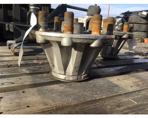 STUD/BUDD PILOTED - ALUM 10 LUG HUB