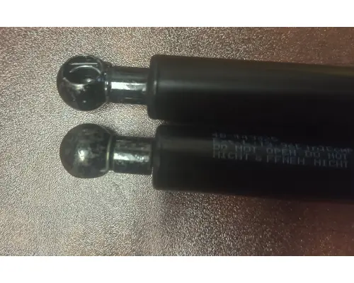 SUBARU  Shock Absorber  Gas Spring