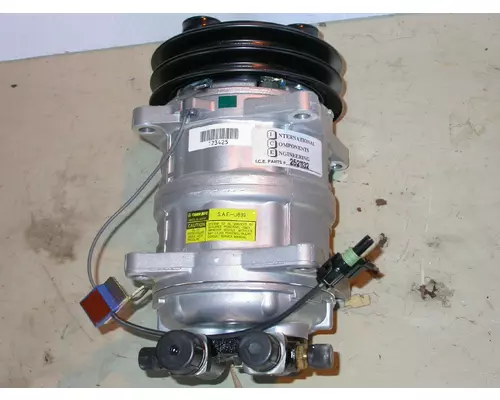 Air Conditioner Compressor SELTEC  Charlotte Truck Parts,inc.