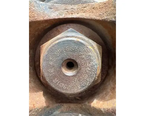 Spicer/Dana S110 Axle Assembly, Rear