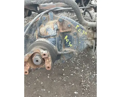 Spicer/Dana S110 Axle Assembly, Rear