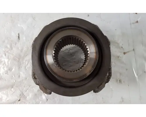 Universal Slip Yoke SPICER  Lund Truck Parts