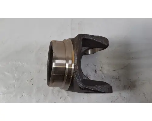 Universal Slip Yoke SPICER  Lund Truck Parts