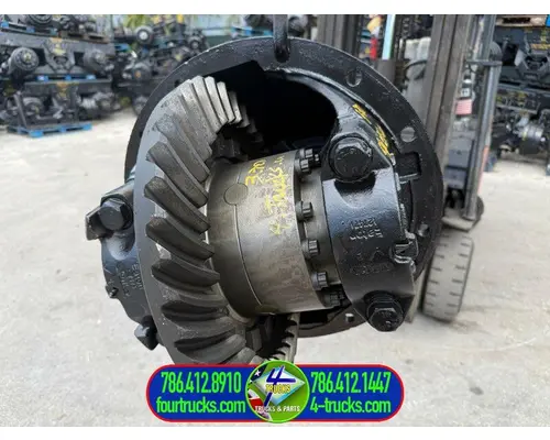 Spicer 17060S Differential Assembly (Front, Rear)