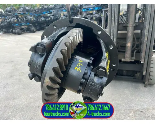 Spicer 19060S Differential Assembly (Front, Rear)