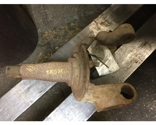 Spindle / Knuckle, Front SPICER 220SK100 LKQ Heavy Truck - Goodys