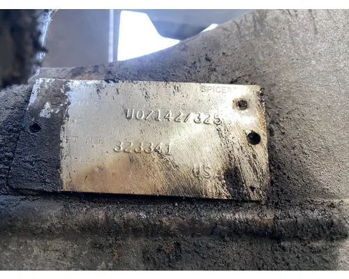 Axle Assembly, Rear (Single Or Rear) SPICER 4900 Custom Truck One Source