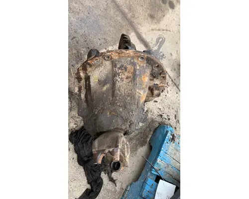 Rears (Matched Set) SPICER CX613 VISION Truck Salvage International Inc