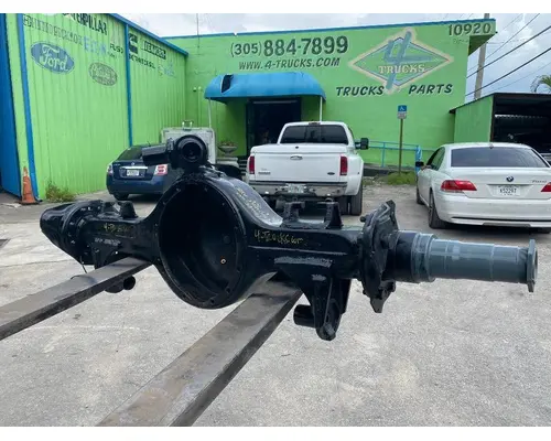 Axle Housing (Front) SPICER RS404 4-trucks Enterprises LLC