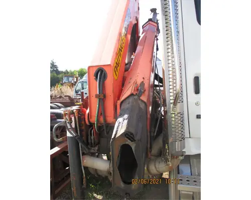 Sterling 9500 SERIES Equipment (Mounted)