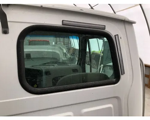 Back Glass STERLING A9500 SERIES Vander Haags Inc Cb