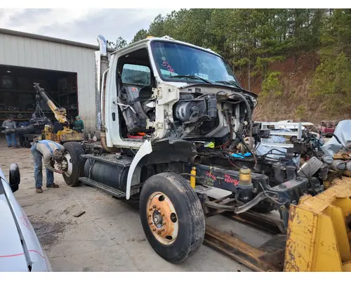 Spindle / Knuckle, Front STERLING A9500 SERIES Crest Truck Parts