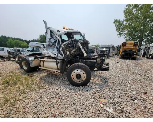 Spindle / Knuckle, Front STERLING A9500 SERIES Crest Truck Parts