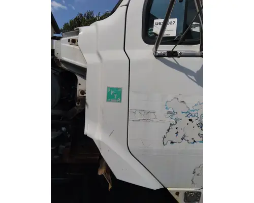 Cowl STERLING A9500 LKQ Thompson Motors - Wykoff