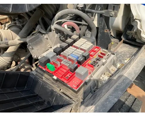 Sterling A9513 Fuse Box