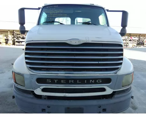 Hood STERLING AT9500 LKQ Thompson Motors - Wykoff